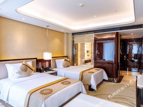 Фото Wuhan You Yi International Hotel