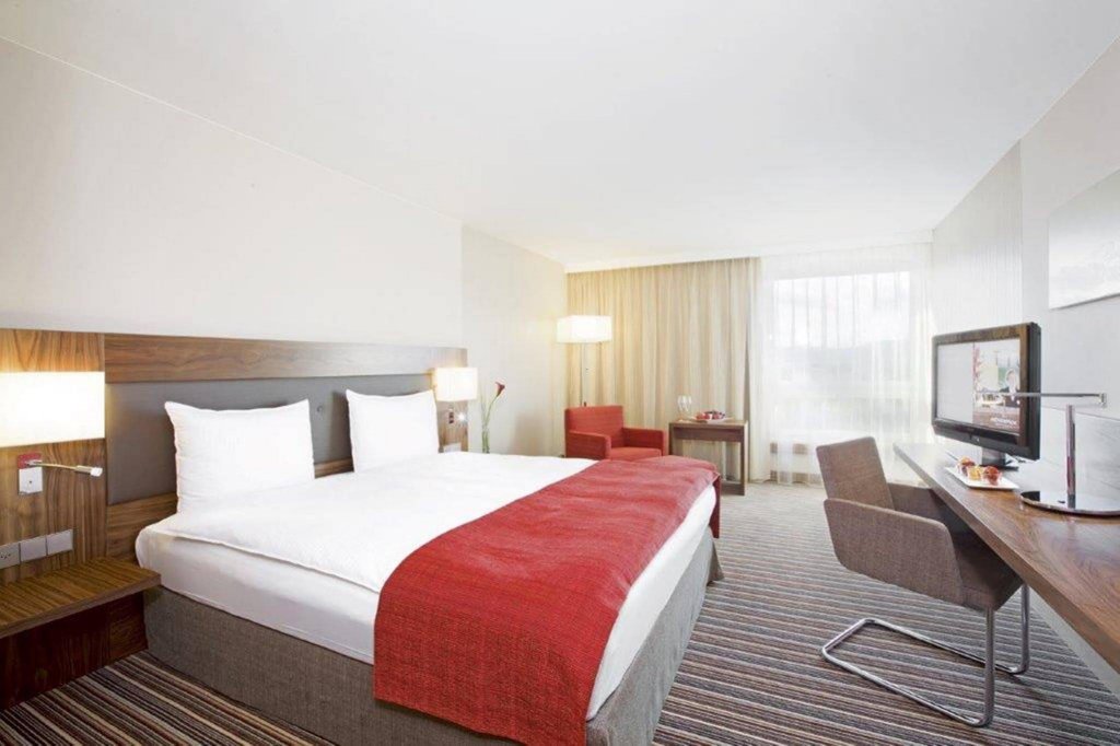 Фото Mövenpick Hotel Zürich Regensdorf