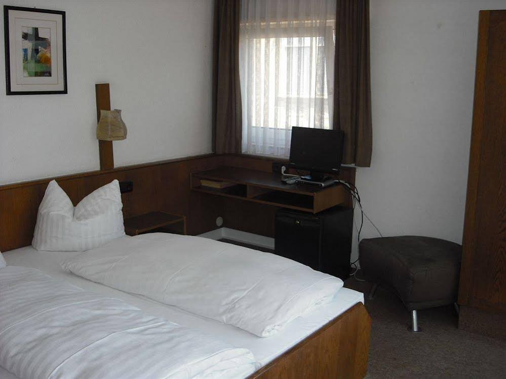 Фото Wiesbadener Hof