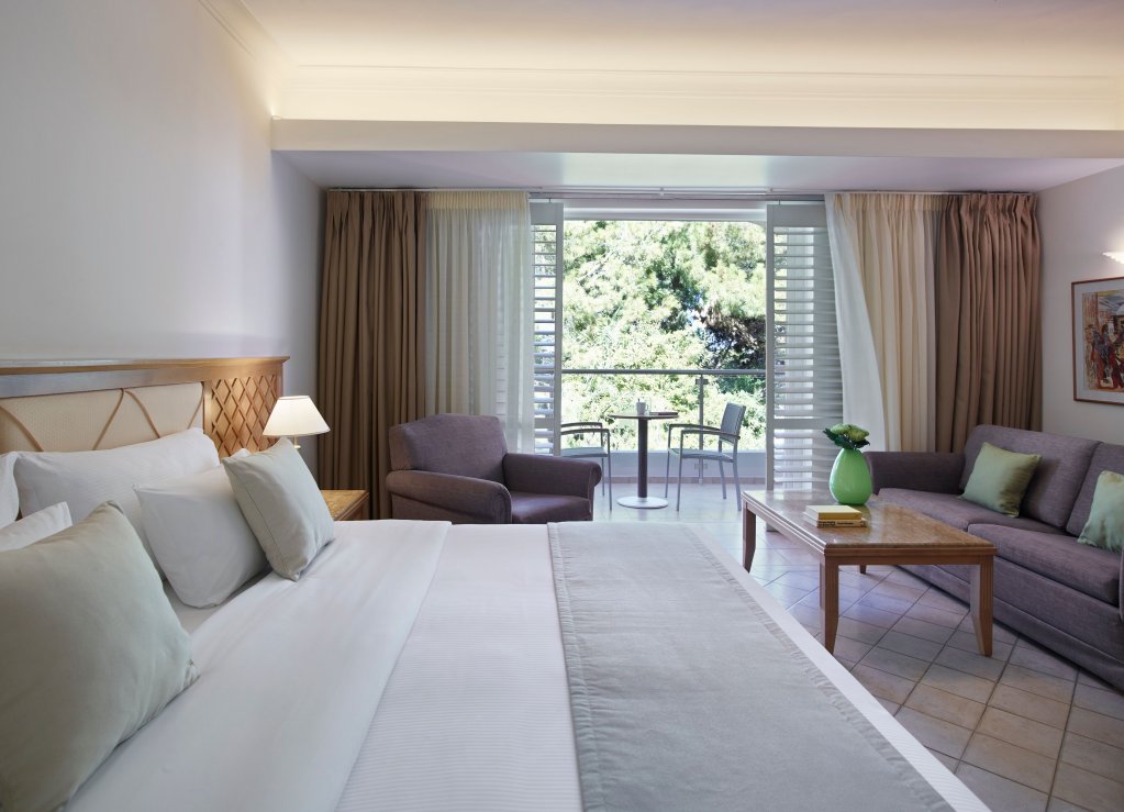 Фото Rhodes Bay Hotel & SPA