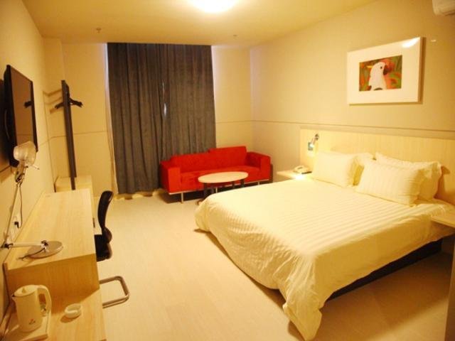 Фото Jinjiang Inn Linyi Fei County Lanse Gangwan