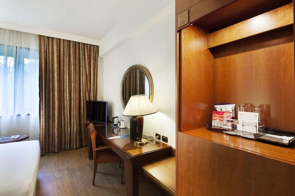 Фото Nh Roma Villa Carpegna