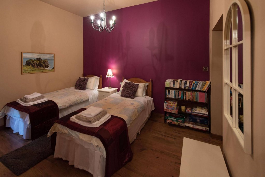 Фото The Castle Stables