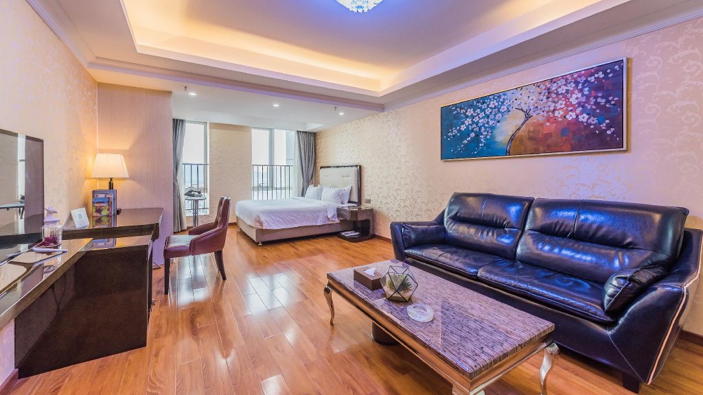 Фото Nomo Service Apartment The Legend