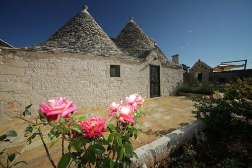 Внешний вид отеля Trulli Paparale в Альберобелло, фото 3