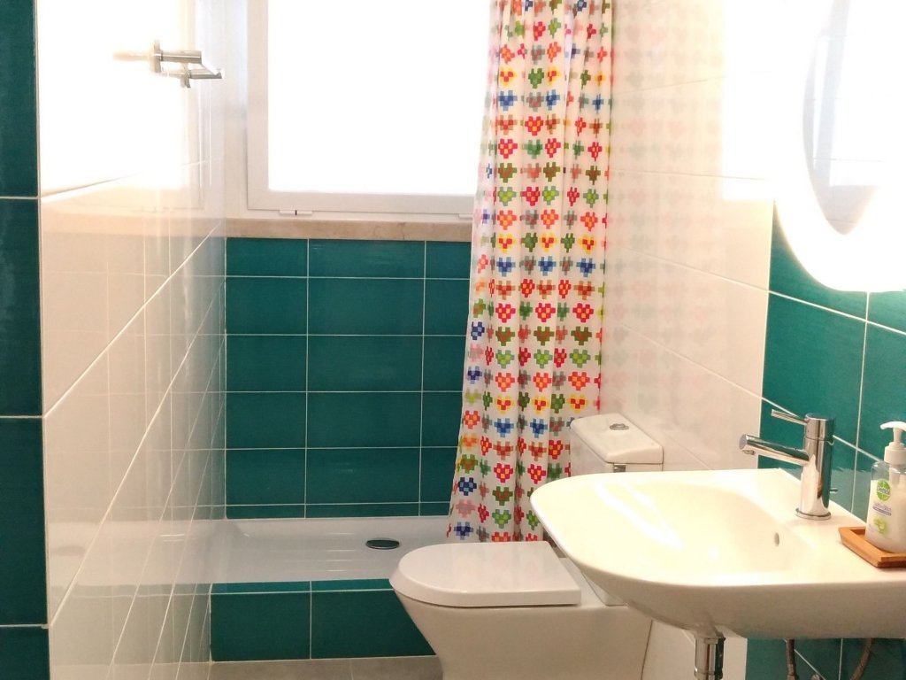 Фото Charming Family Apartment