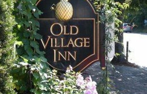 Гостиница Old Village Inn