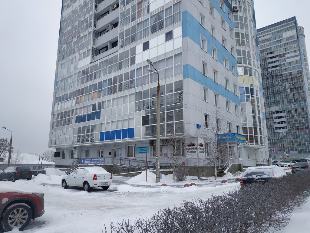 Tienda de repuestos y artículos para automóviles Центр по обмену автоматических трансмиссий, , foto