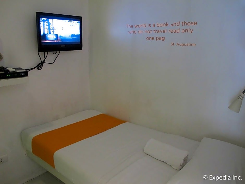 Фото Islands Stay Hotels Uptown Cebu