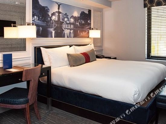 Фото The Roger Hotel