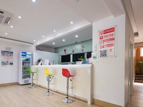 Гостиница Shell Nanjing Jiangning District Baijia Lake West Tianyuan Road Metro Station Hotel в Нанкине