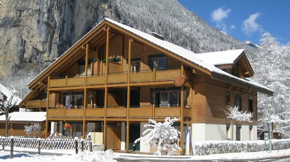 Hotel Ferienwohnung, Canton of Bern, photo