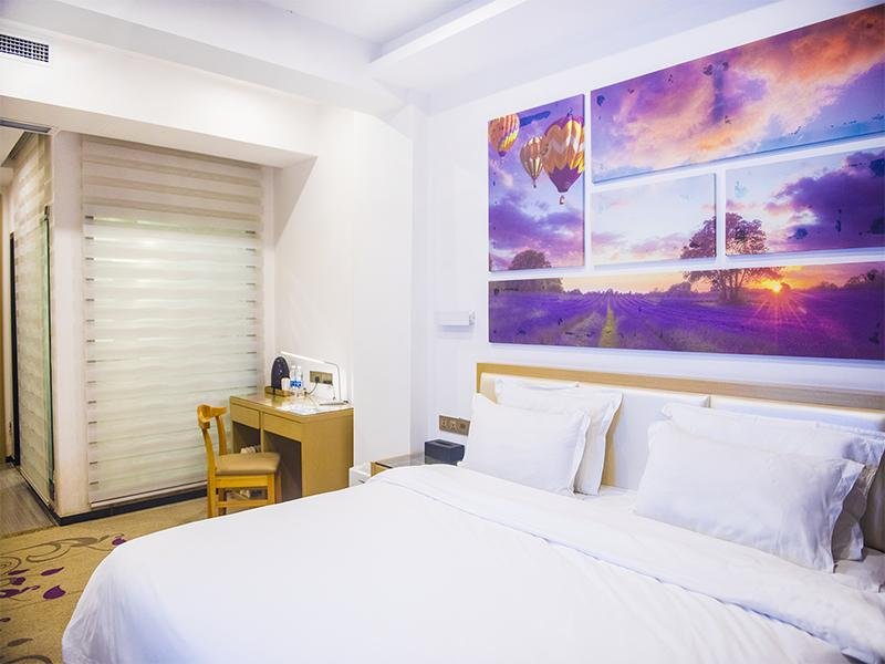 Фото Lavande Hotel Dalian North Station Huanan Plaza Branch