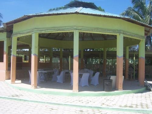 Фото La Cayenna Hôtel et Restaurant