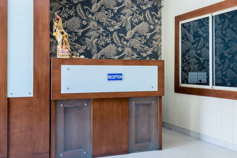 Фото Oyo 26905 Hotel Aalishan