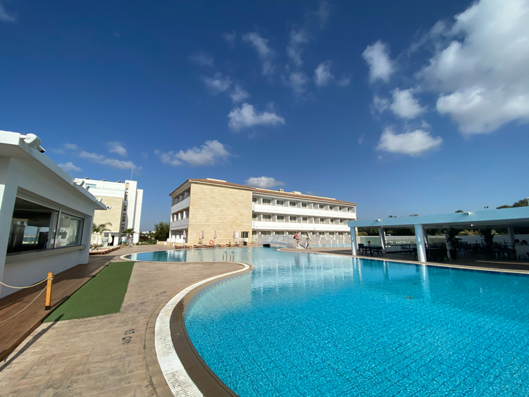 Фото Pierre Anne Beach Hotel