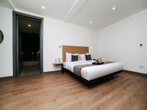 Фото Oyo Townhouse 068 Sohna Road 2