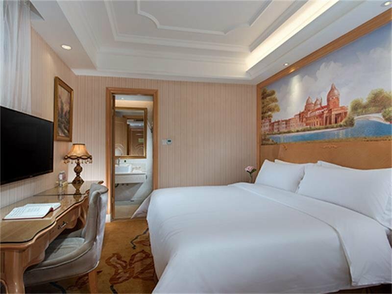 Hotel Vienna Hotel Shenzhen Qianhai Branch, Shenzhen, photo