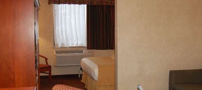 Фото Best Western East Towne Suites