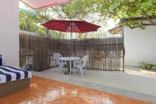 Гостиница Madi Finolhu Guesthouse на Атолле Баа