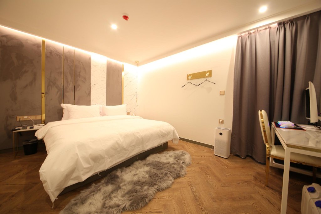 Фото Den Basta Hotel