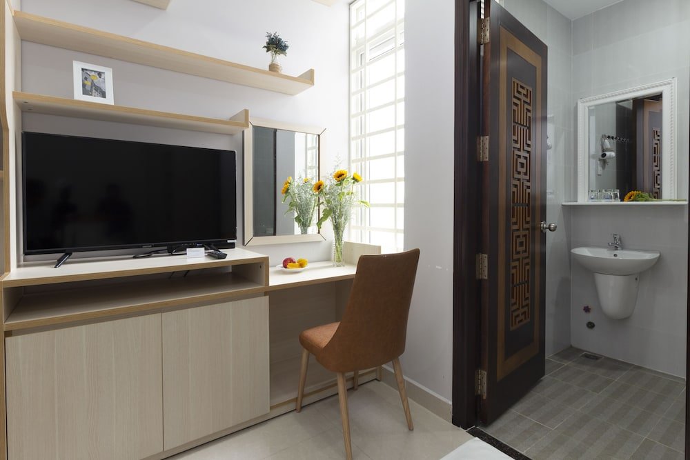 Фото Cbd Home - Home in Central - The Art