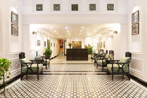 Гостиница Paddy Hotel в Провинции Куангнинь