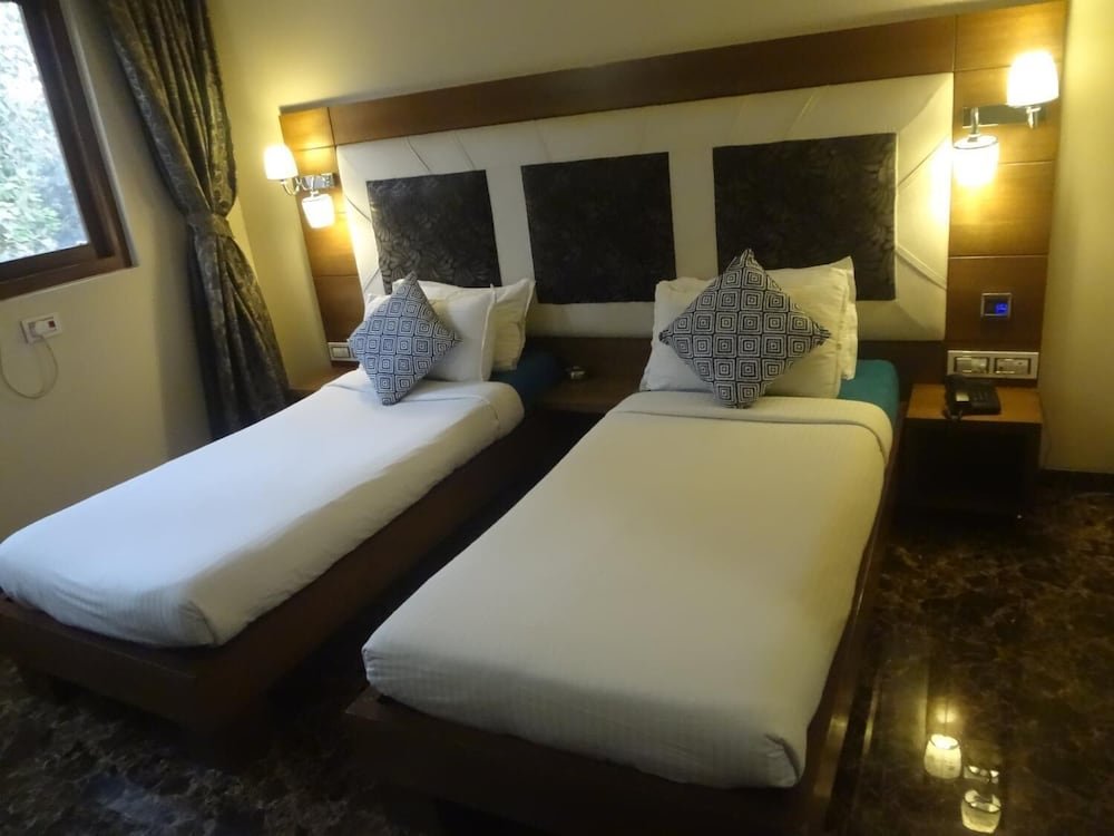 Фото Hotel Sapna