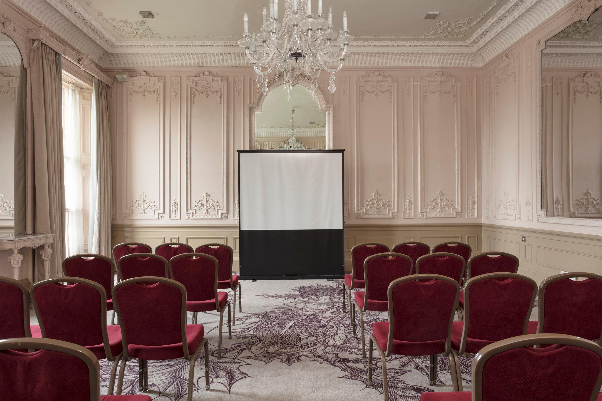 Фото voco Edinburgh  Royal Terrace by IHG