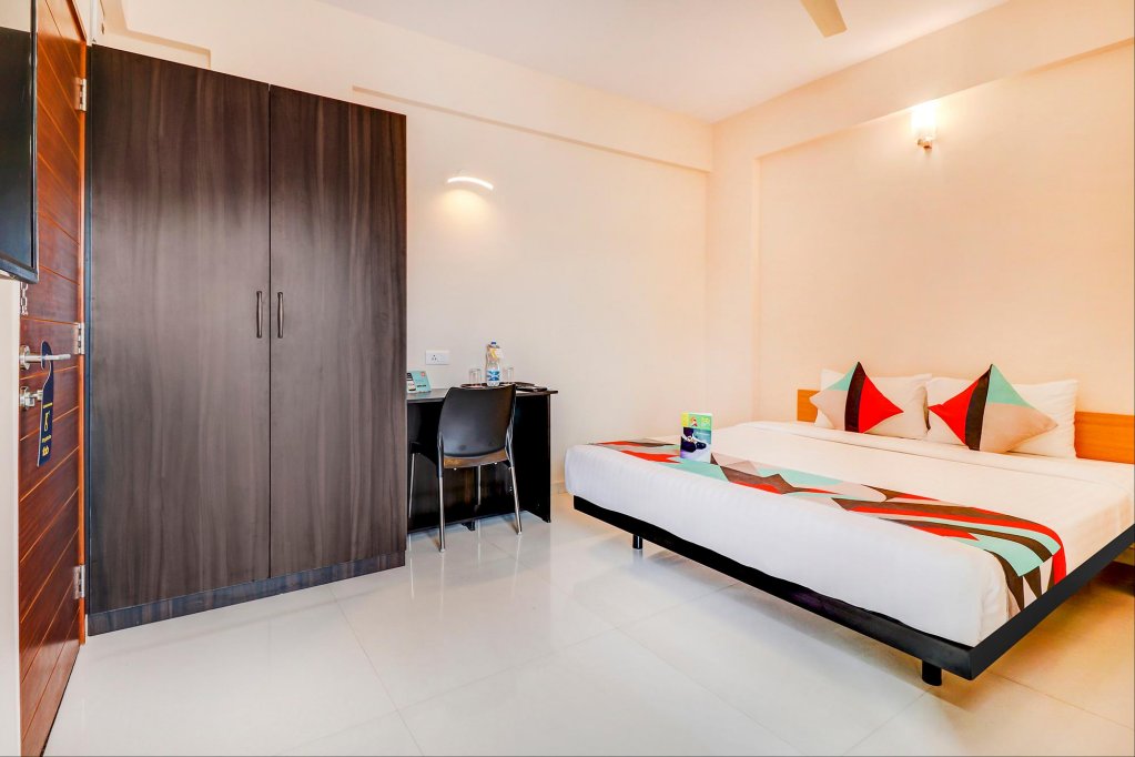 Фото Fabhotel Bsr Inn