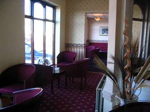 Фото Broadway Hotel