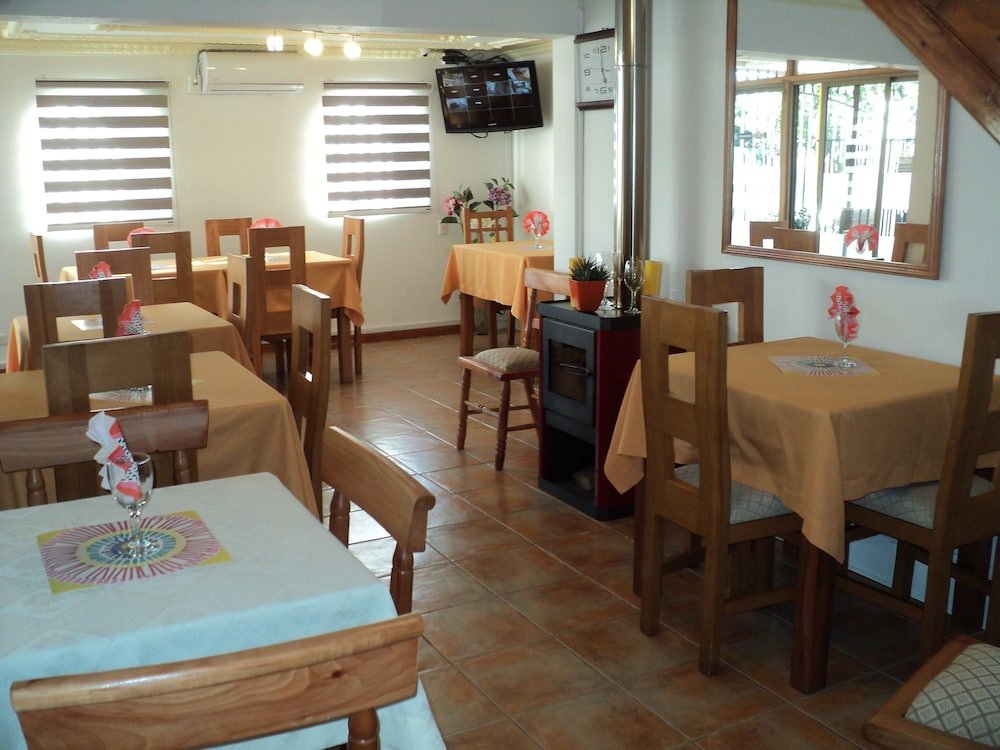 Фото Hostal Casa Familia