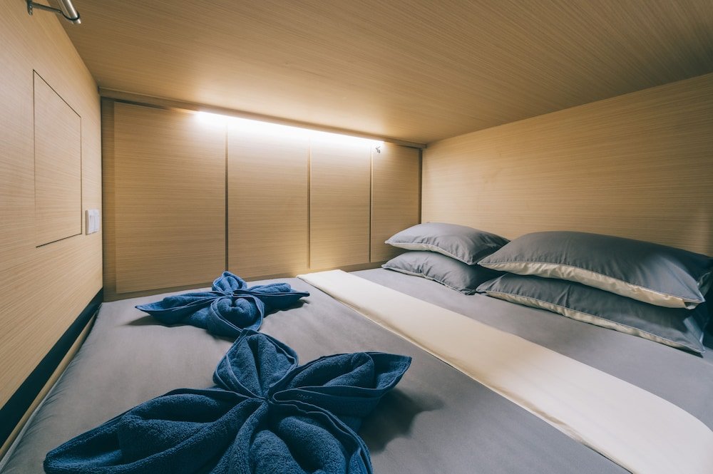 Фото Wanderloft Capsule Hostel