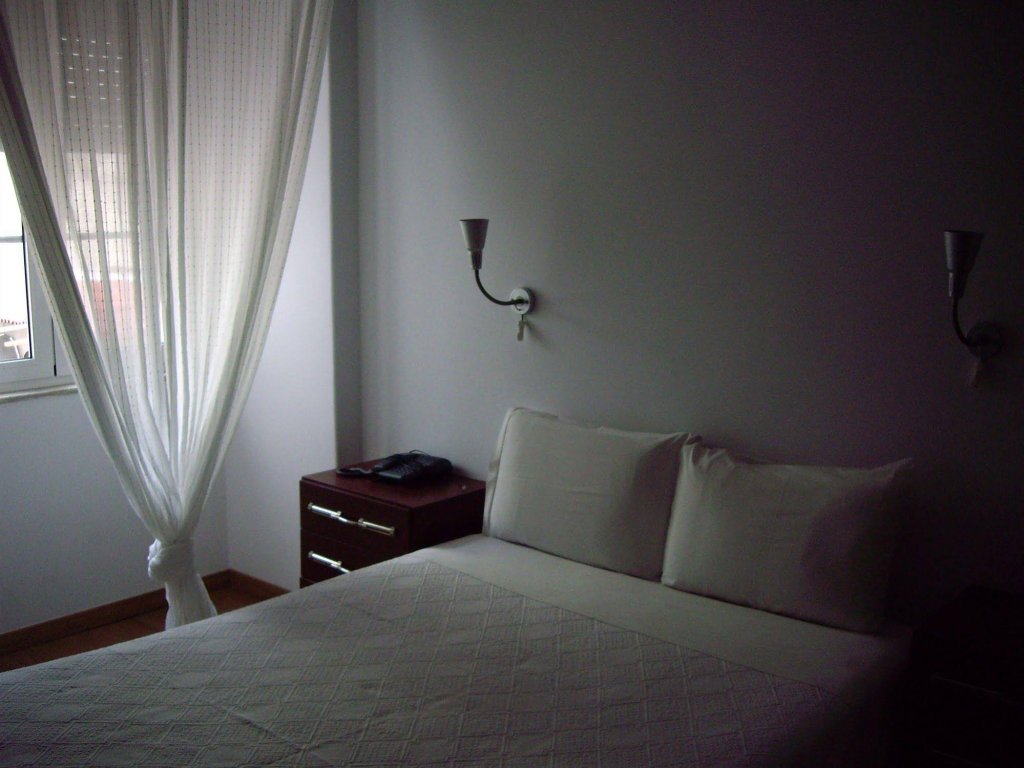 Фото Pensao Residencial Camoes