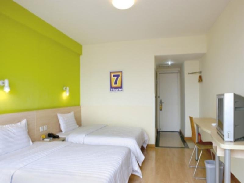 Фото 7 Days Premium Guangzhou Tianhe East Road Branch