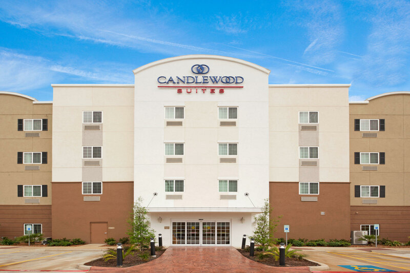 Гостиница Candlewood Suites San Antonio Downtown, an Ihg Hotel в Сан-Антонио