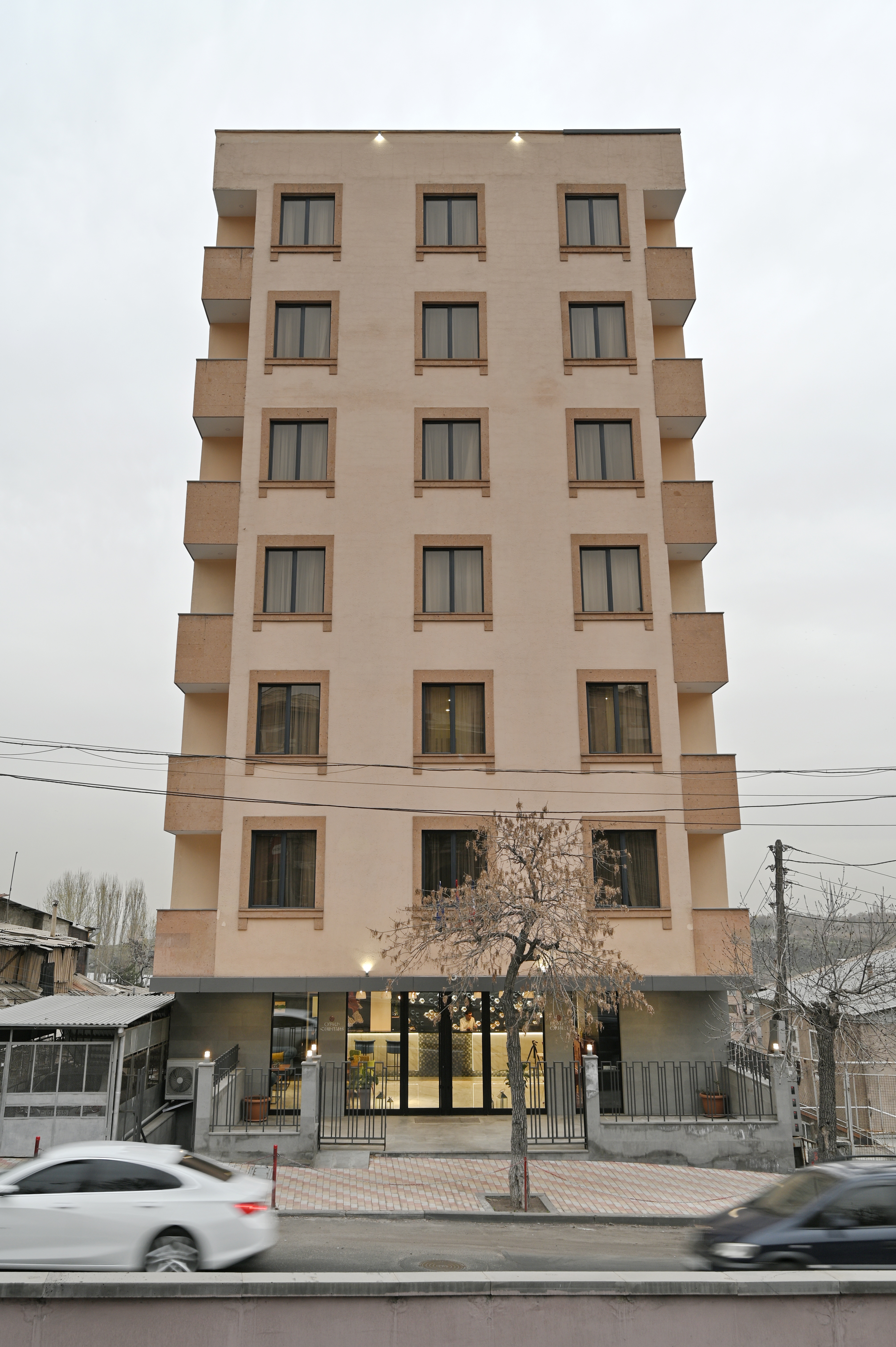 Фото отеля 1