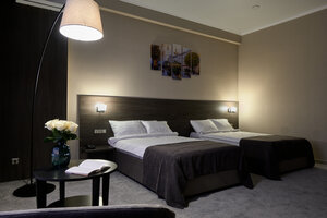 Kvarz (Novomoskovsk, Kosmonavtov Street, 22), hotel