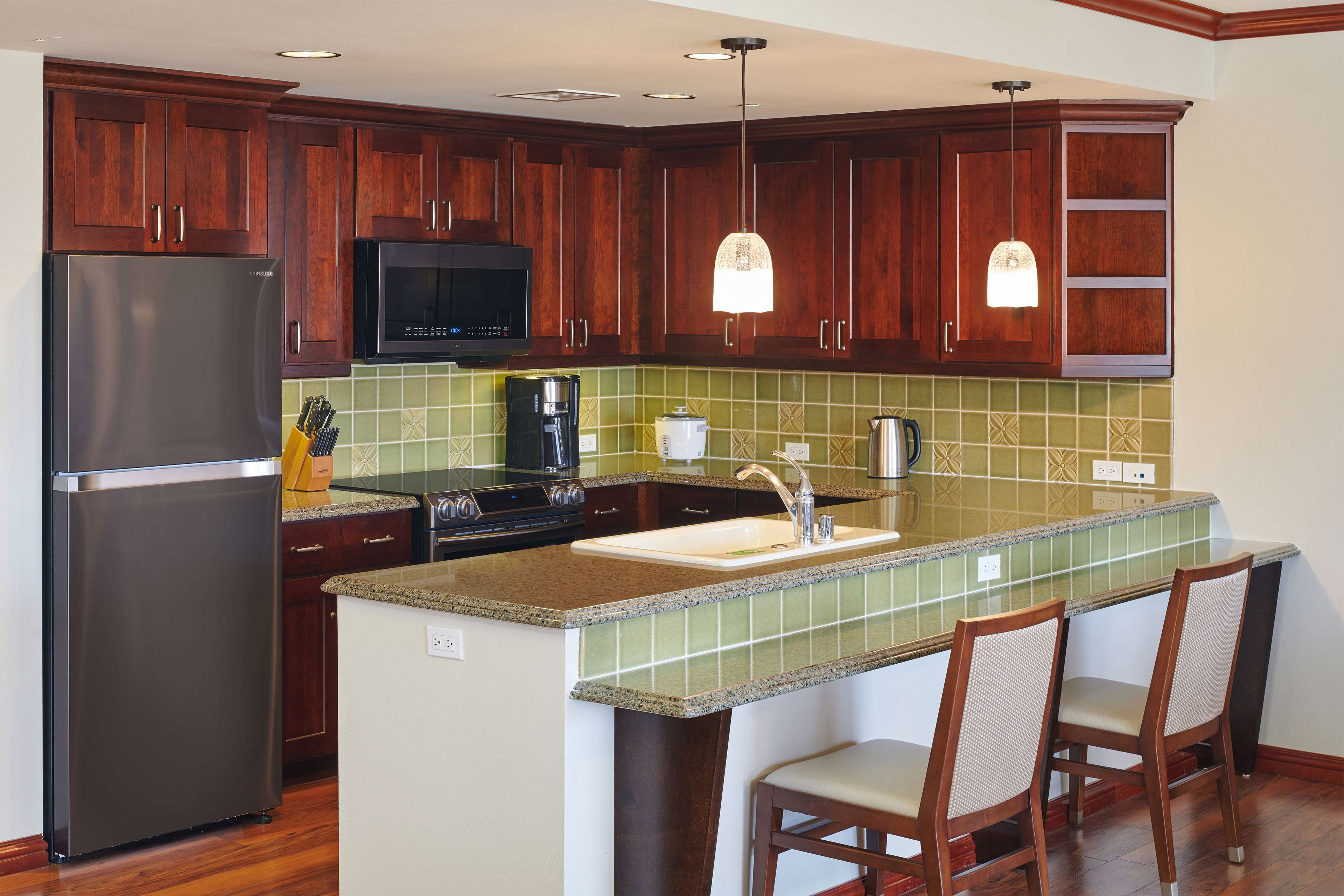 Фото Hilton Grand Vacations Club at Hilton Hawaiian Village