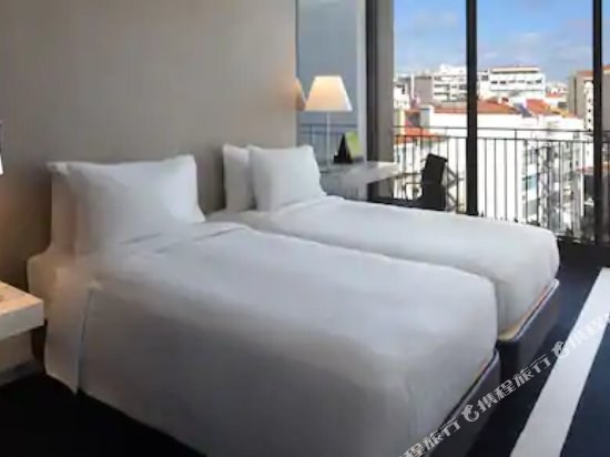 Фото DoubleTree by Hilton Lisbon - Fontana Park