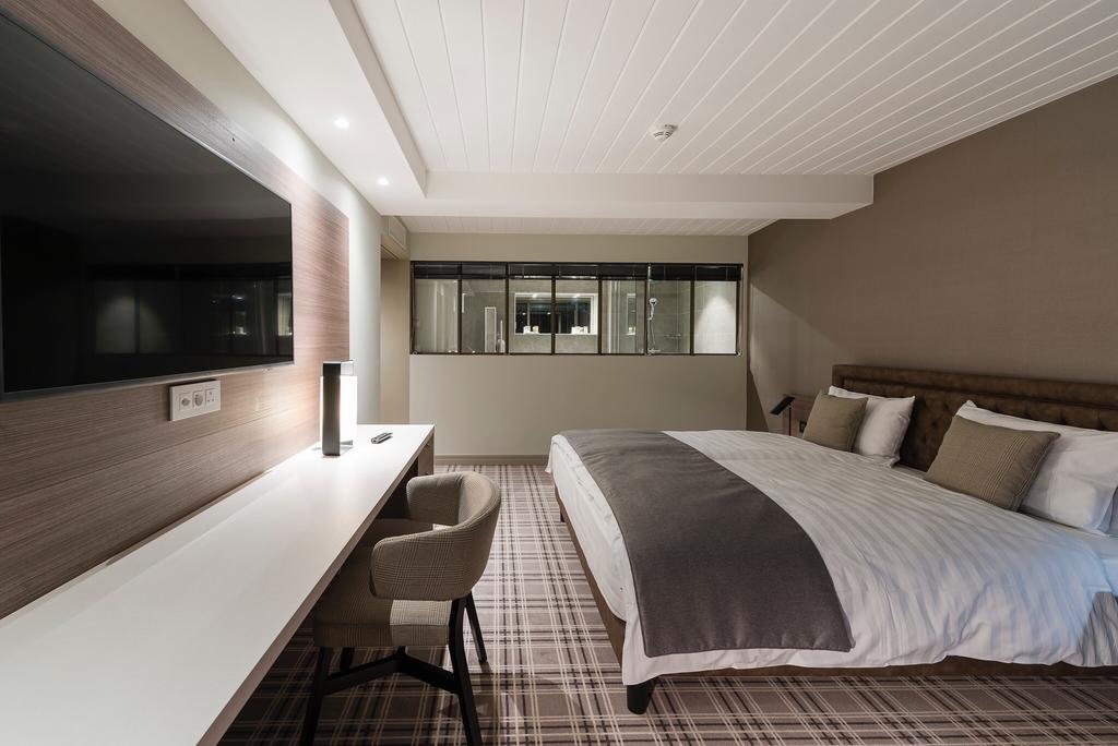 Фото Ambassador Boutique Hotel