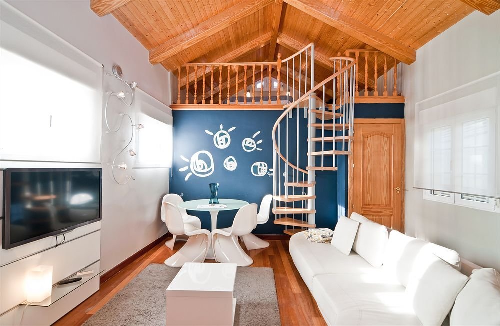 Фото Limehome Madrid Calle de la Madera