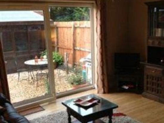 Фото Little Lodge