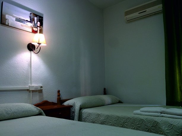 Фото Hostal Santa Bárbara