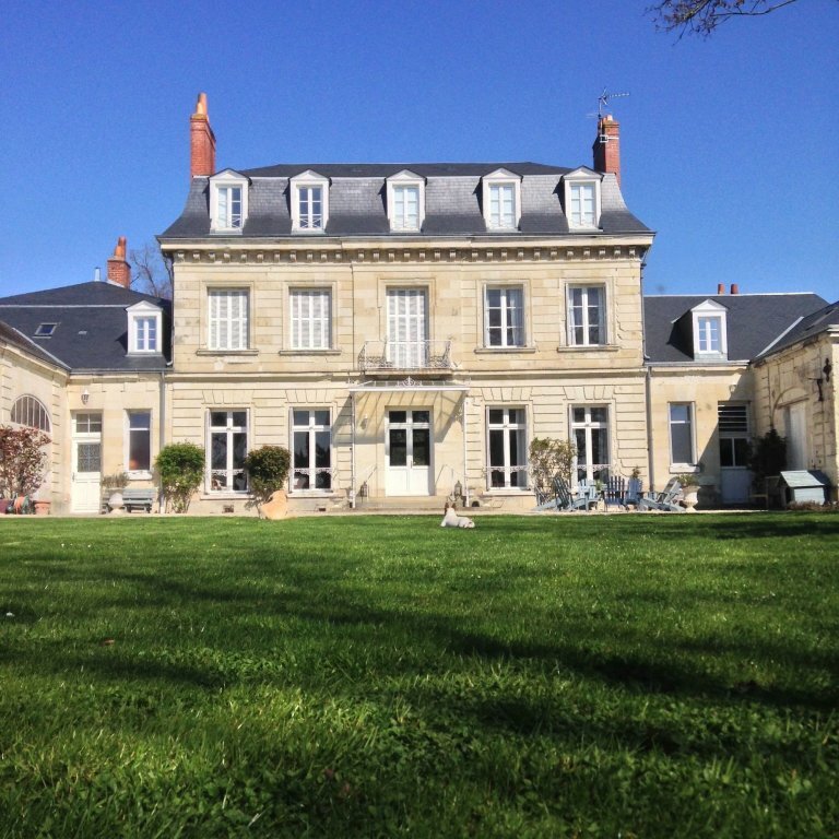 Гостиница Beaumanoir в Туре