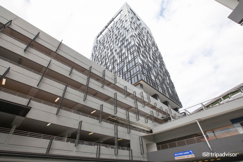 Фото Pan Pacific Serviced Suites Beach Road