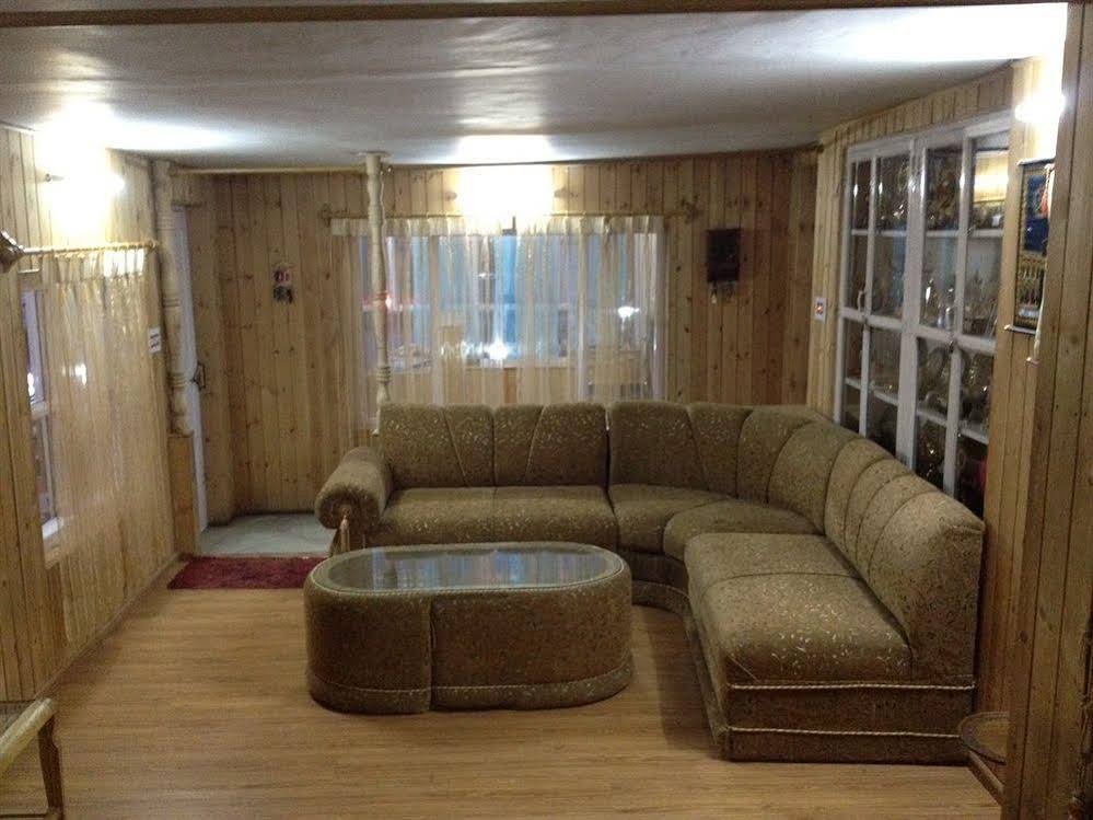 Фото Walisons Hotel