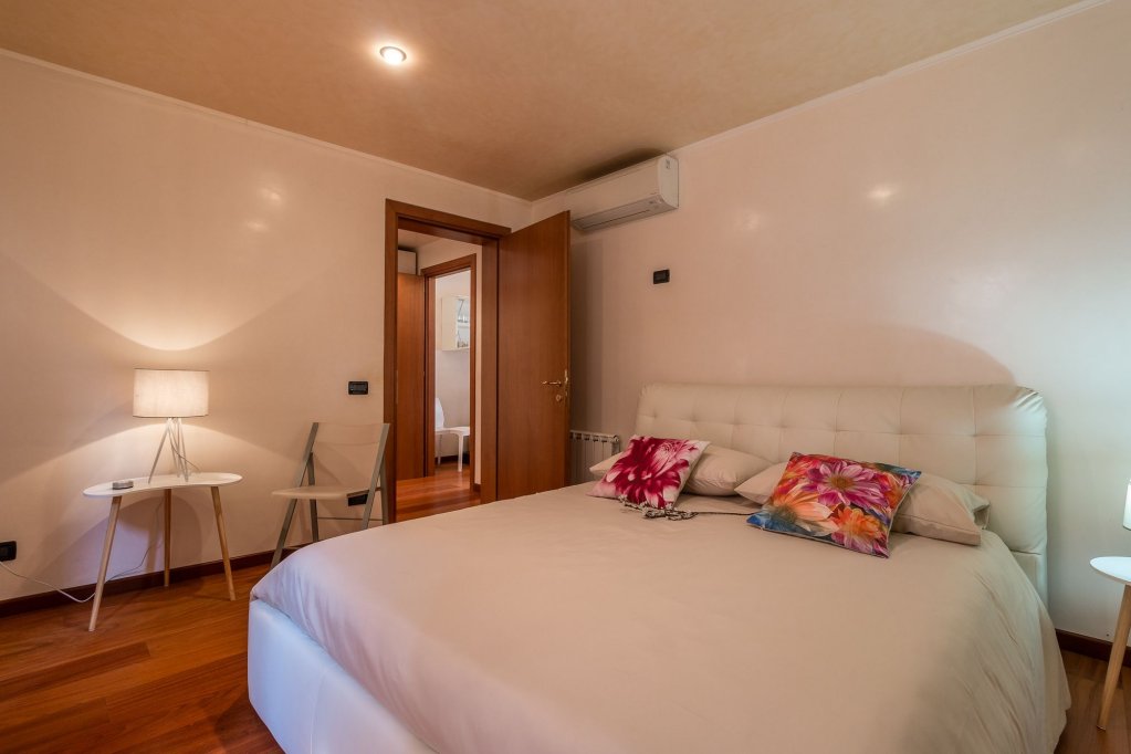 Фото The Star Close to Biennale & Arsenale