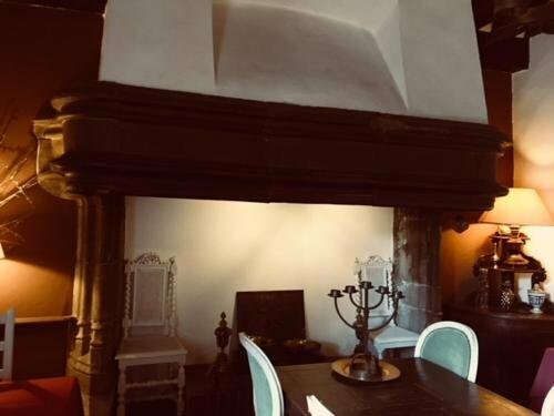 Гостиница La Gabetiere в Вьене