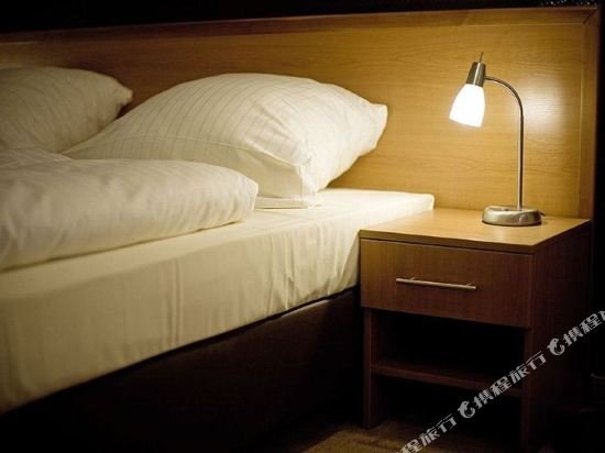 Фото Hotel Bayrischer Hof